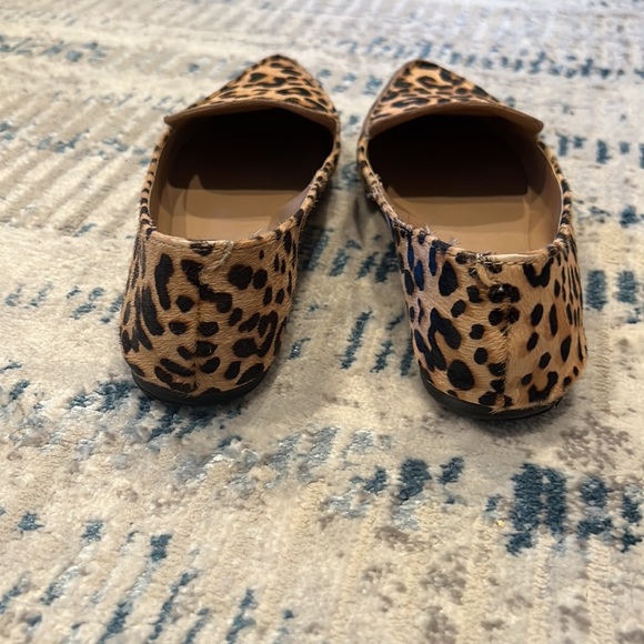 Steve Madden Feather Leopard Pointy Flats - Picture 2 of 7
